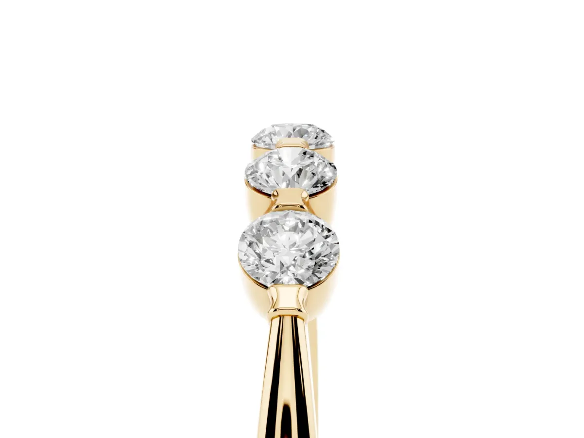 Five-Stone Round Cut Diamond Prong-Set Half Eternity Band Yellow gold