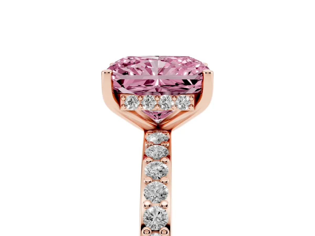 Fancy Pink Radiant Cut Cut Diamond Pavé Band Ring with Four-Prong Setting Rose gold