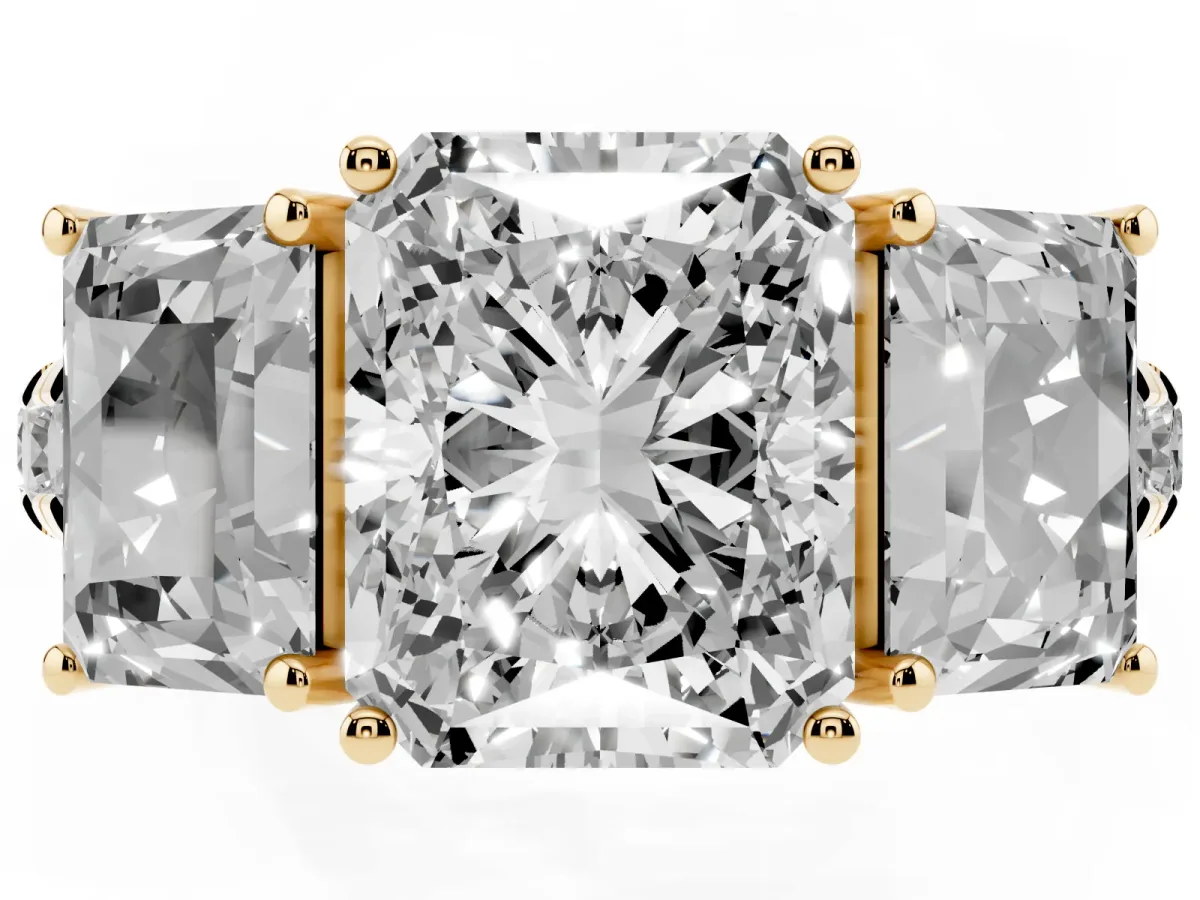 Three-Stone Radiant Cut Diamond Pavé Band with Prong Setting Yellow gold