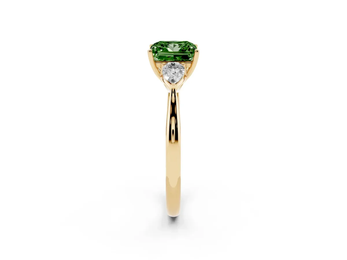 Fancy Green Princess Cut Diamond Three-Stone Ring with Pear Side Stones and Prong Setting Yellow gold