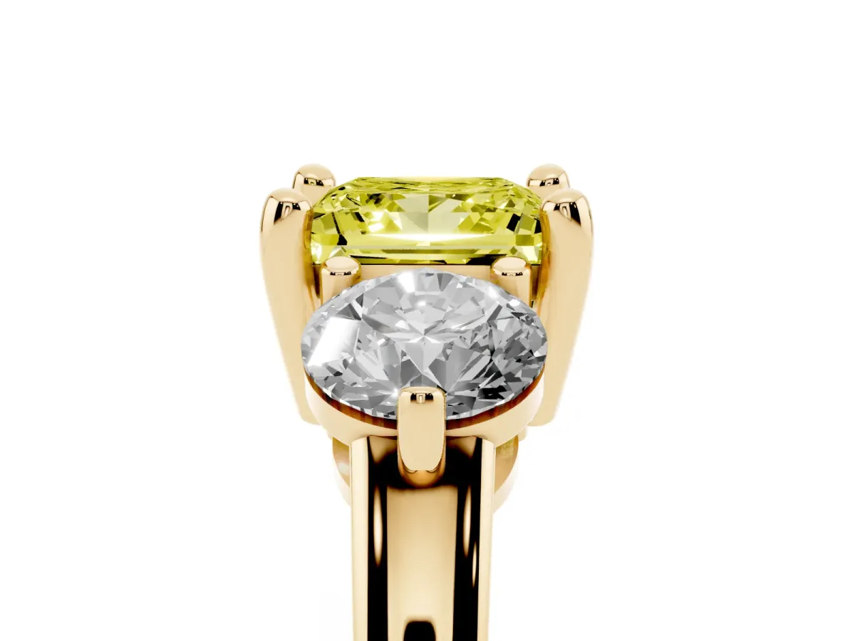 Fancy Yellow Three-Stone Princess Cut Brilliant Cut Solitaire Ring with Prong Setting on a Classic Band Yellow gold