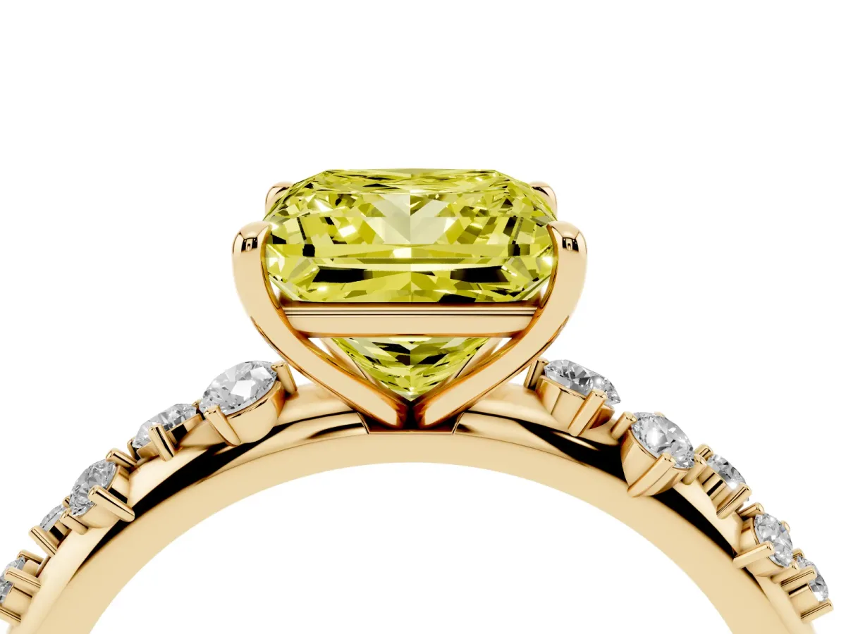 Fancy Yellow Princess Cut Diamond Cluster Prong-Set Solitaire Ring Yellow gold