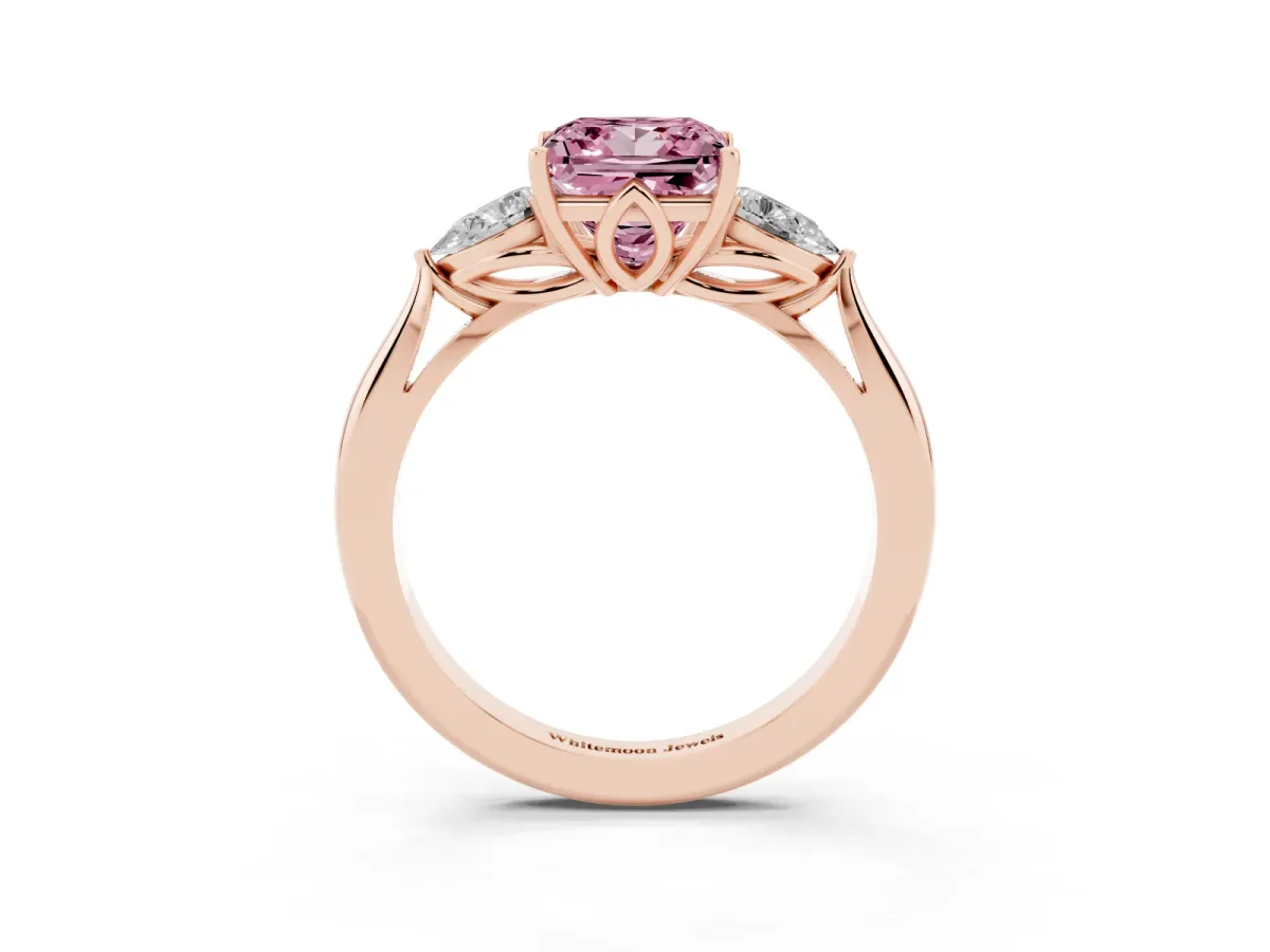 Fancy Pink Three-Stone Princess Cut Brilliant Diamond Solitaire Ring with Tapered Band and Four-Prong Setting Rose gold