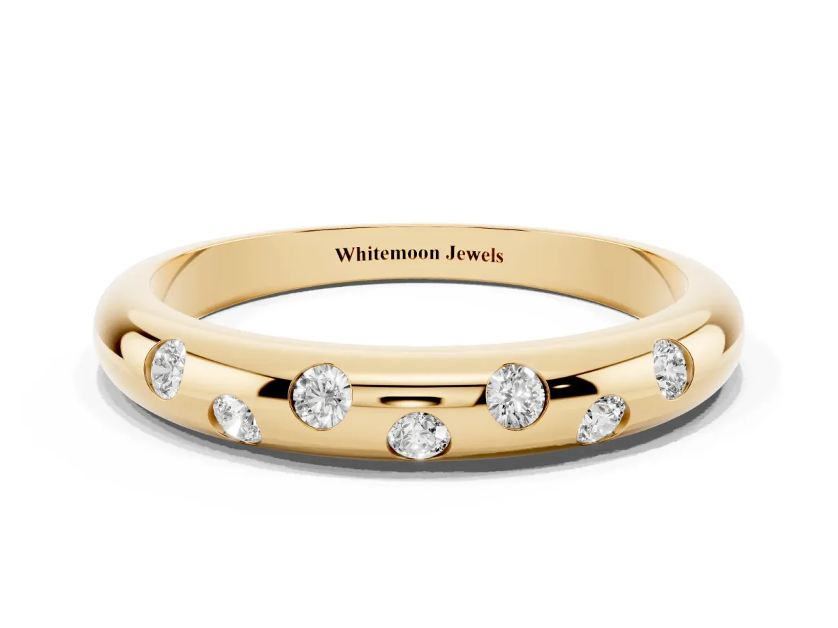Round Diamond Flush-Set Comfort Fit Band Yellow gold