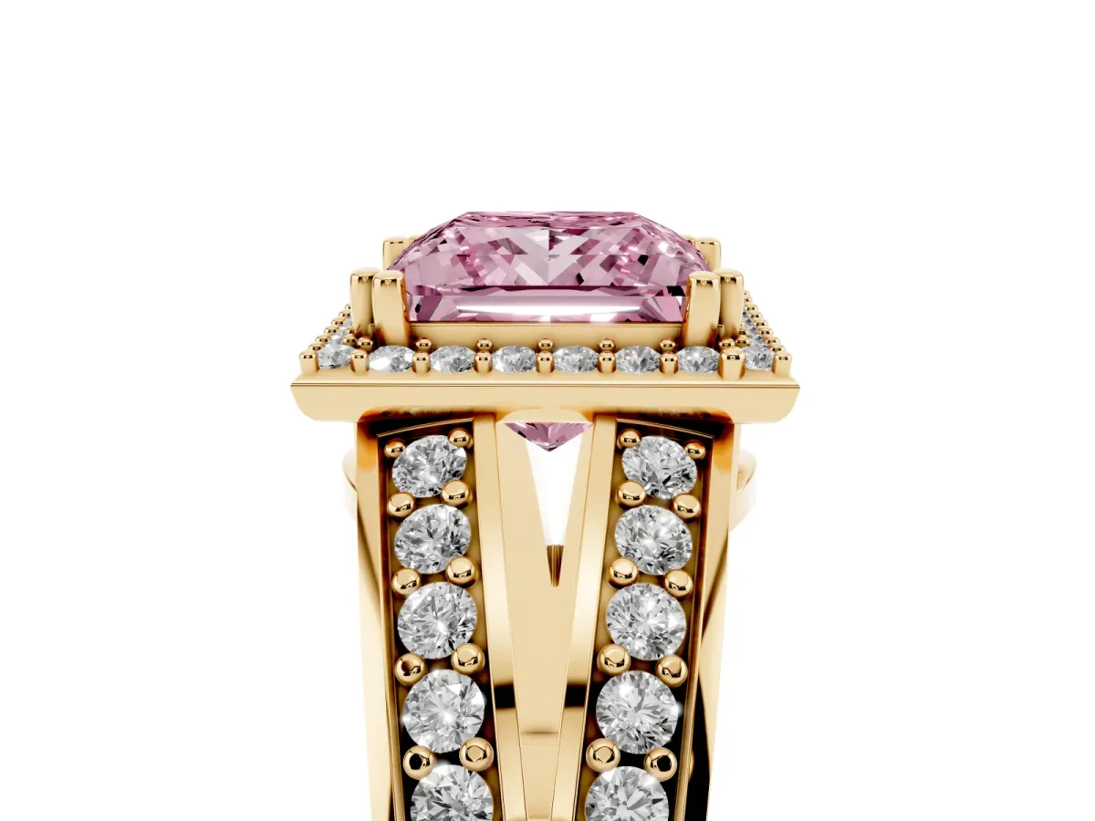 Fancy Pink Princess Cut Diamond Halo Ring with Split Shank Pavé Band and Four-Prong Setting Yellow gold