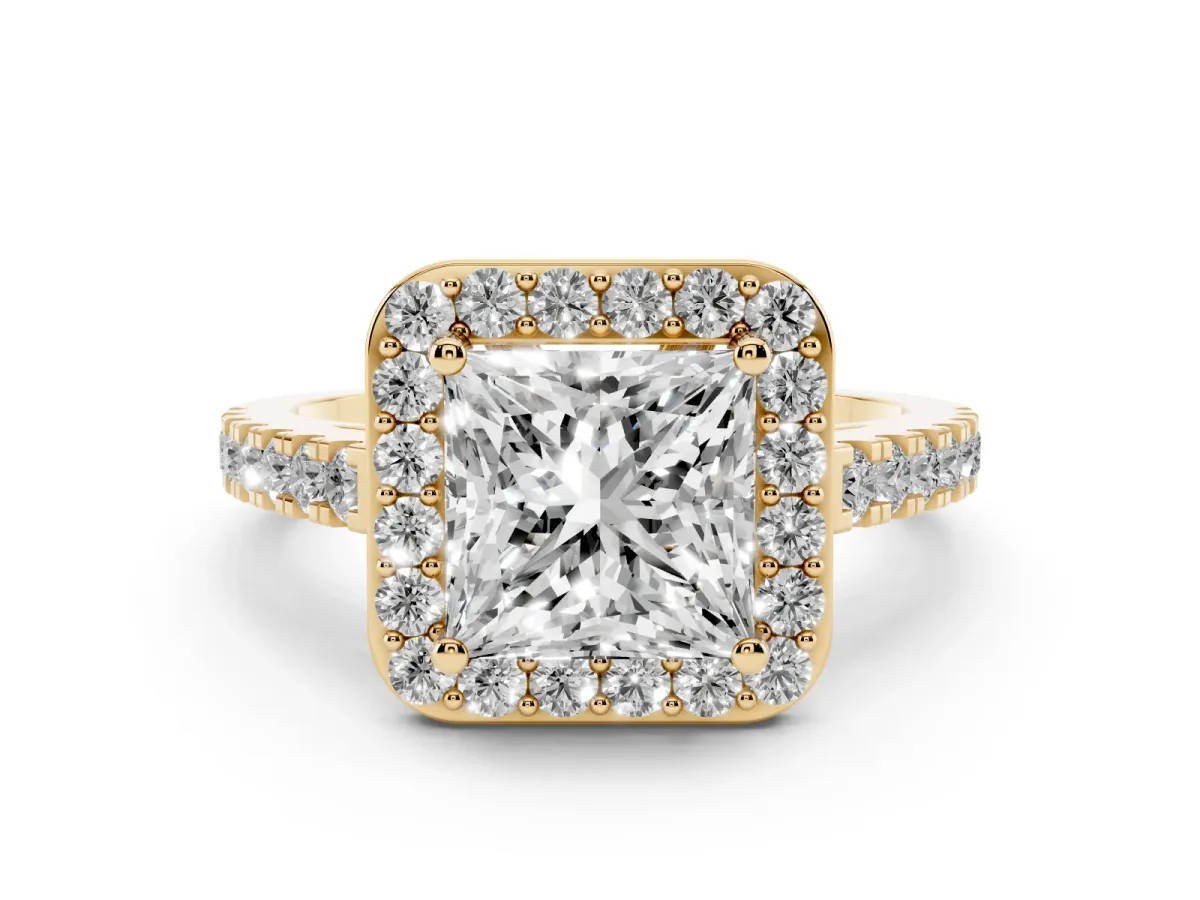 Princess Cut Diamond Halo Ring with Round Pavé Split Shank and Prong Setting Yellow gold