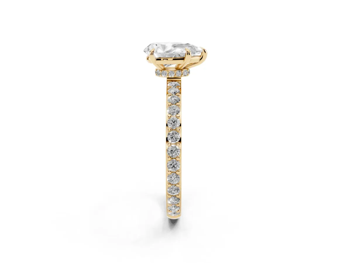 Pear Cut Diamond Pavé Engagement Ring with Round Accents and Prong Setting Yellow gold
