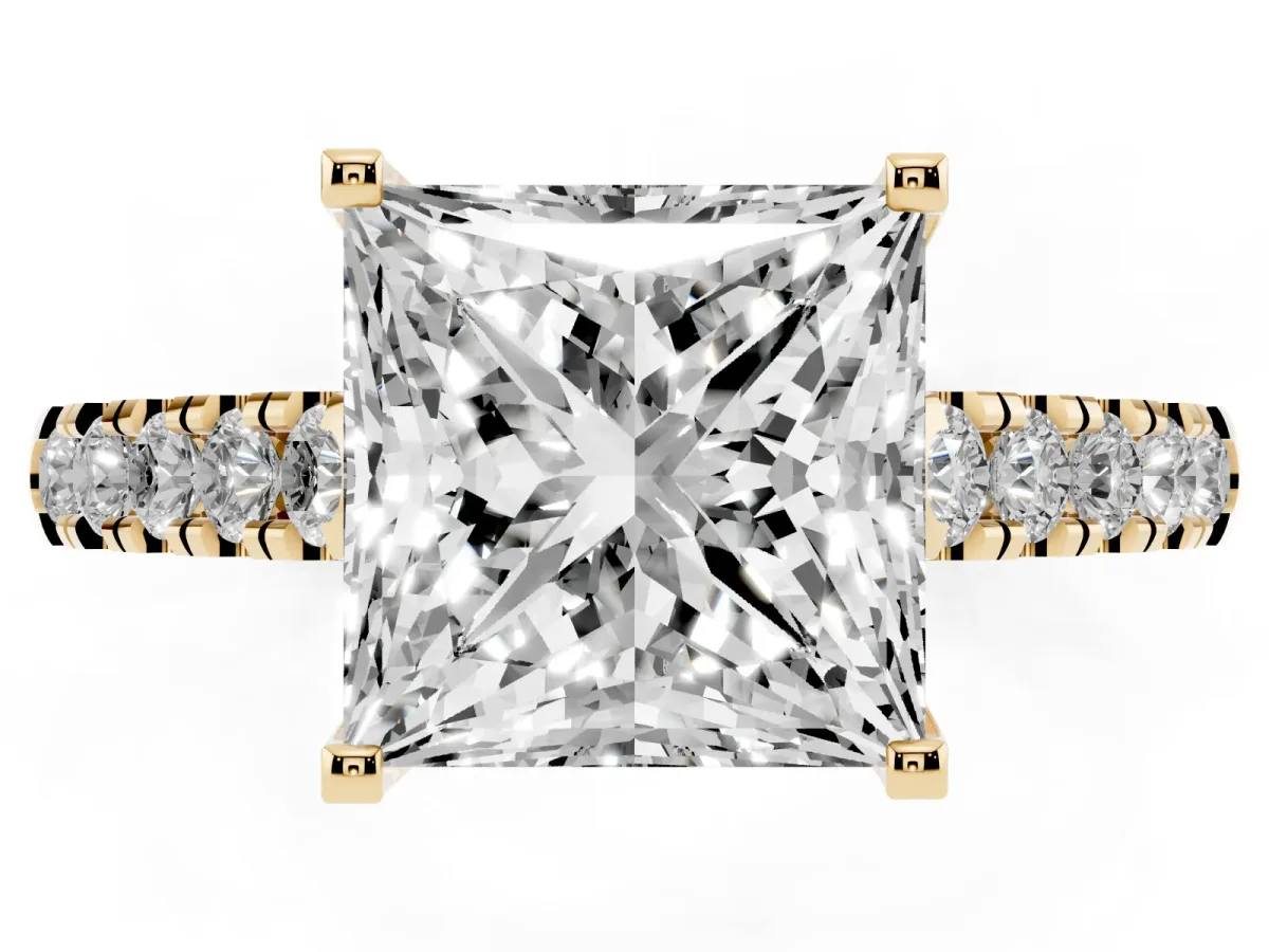 Princess Cut Diamond Pavé Band Solitaire Ring with Prong Setting Yellow gold