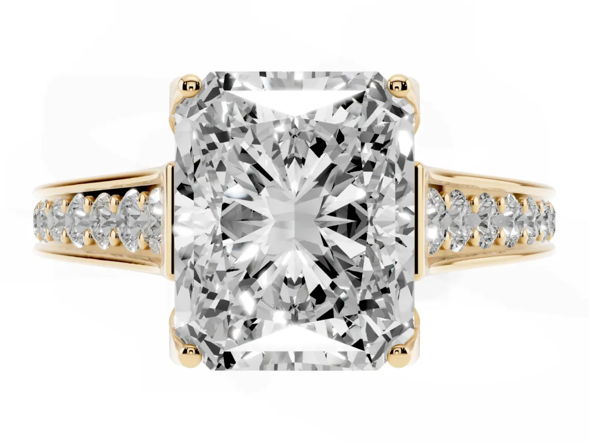 Radiant Cut Brilliant Cut Diamond Engagement Ring with Pavé Band and Four-Prong Setting Yellow gold