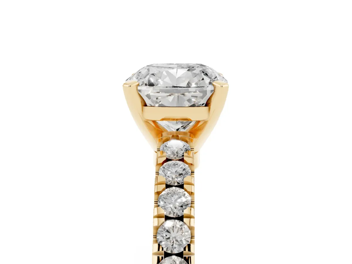 Cushion Cut Solitaire Diamond with Pavé Band and Four-Prong Setting Yellow gold