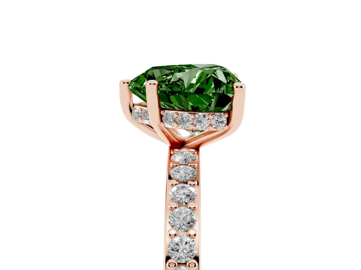Fancy Green Heart Cut Cut Diamond Pavé Band Ring with Four-Prong Setting Rose gold