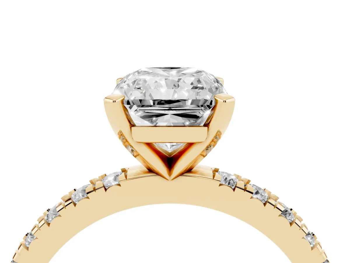 Radiant Cut Diamond Pavé Band Solitaire with Four-Prong Setting Yellow gold