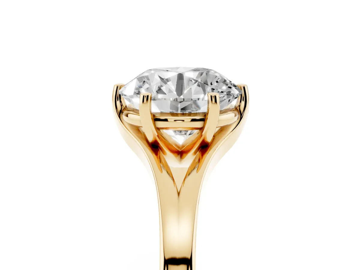 Round Cut Solitaire Diamond Ring with Six-Prong Setting and Tapered Band Yellow gold