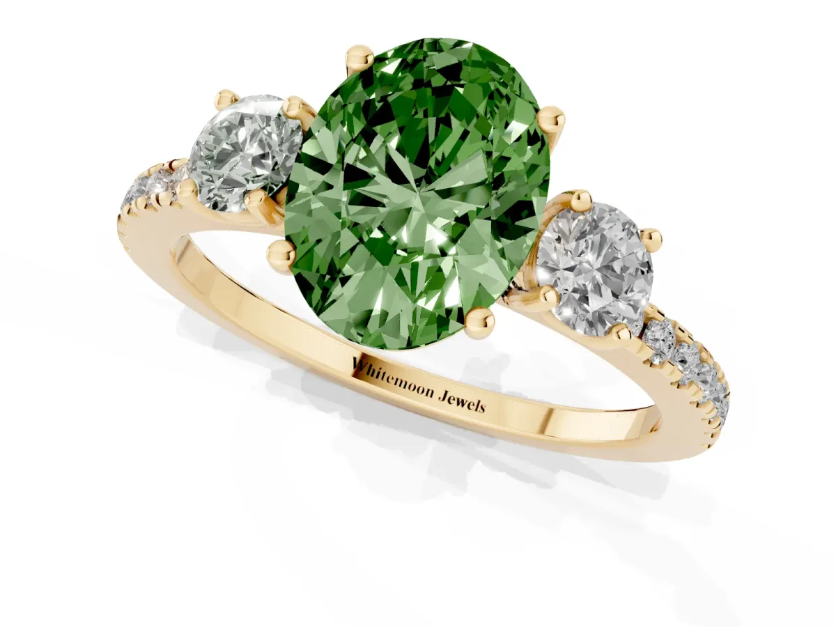 Fancy Green Three-Stone Oval Cut Cut Diamond Pavé Band with Prong Setting Yellow gold