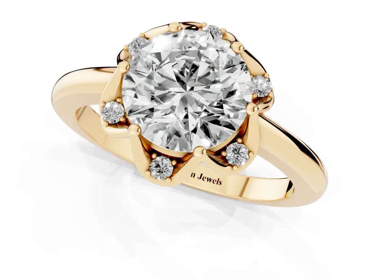 Round Cut Halo Diamond Ring with Round Cluster Setting, Solitaire Band, and Four-Prong Setting Yellow gold