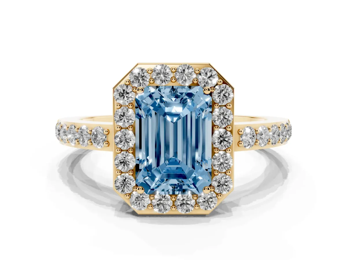 Fancy Blue Emerald Cut Halo Diamond Pavé Band Ring with Prong Setting Yellow gold