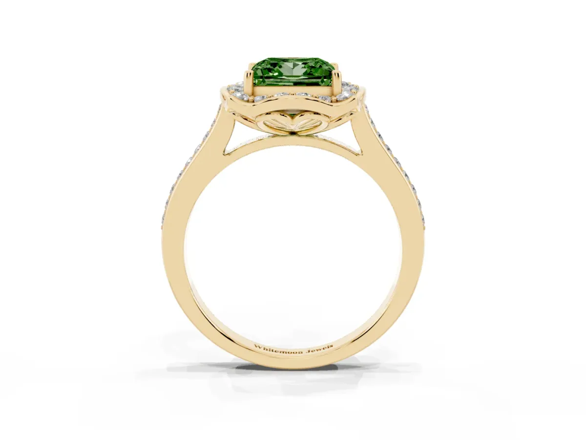 Fancy Green Princess Cut Halo Round Diamond Pave Band with Four-Prong Setting Yellow gold