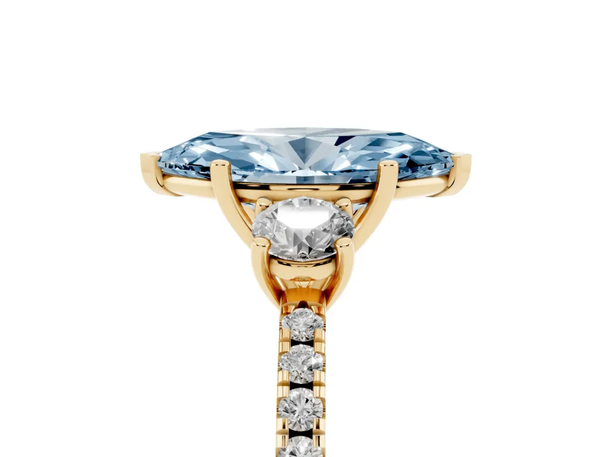 Fancy Blue Three-Stone Marquise Cut Cut Diamond Pavé Band with Prong Setting Yellow gold