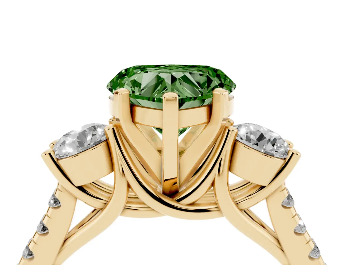 Fancy Green Three-Stone Heart Cut Diamond Pavé Band with Four-Prong Setting Yellow gold