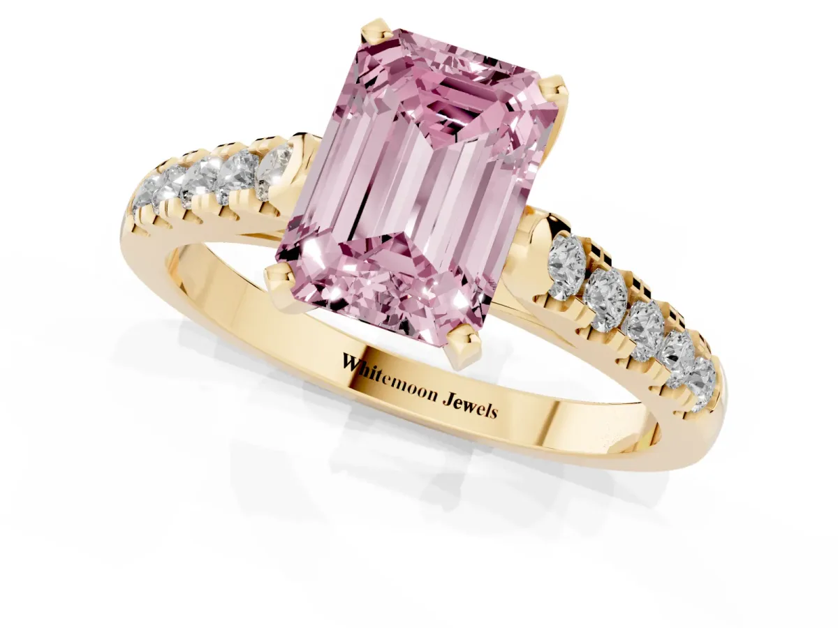 Fancy Pink Emerald Cut Diamond Pavé Band Solitaire Ring with Prong Setting Yellow gold