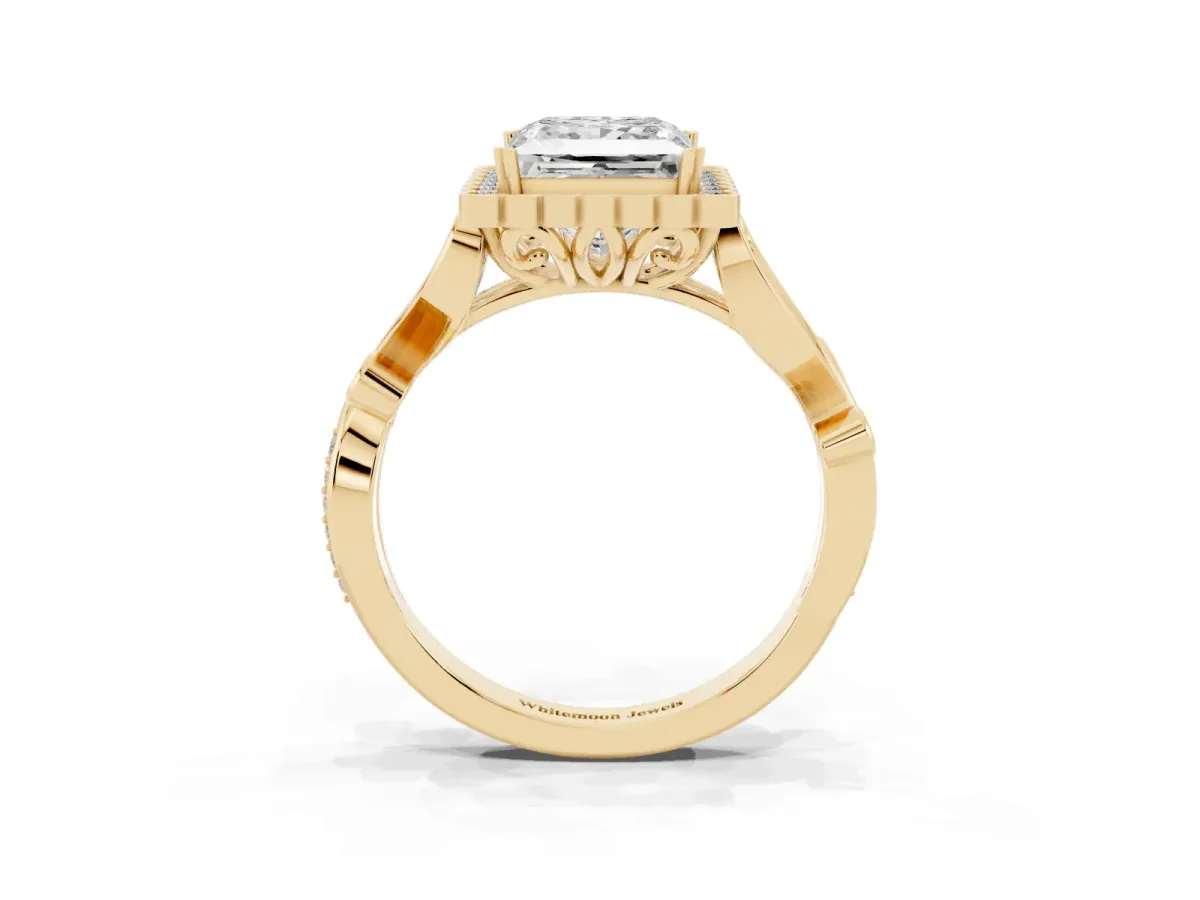 Princess Cut Diamond Halo Ring with Vintage Split Shank and Four-Prong Setting Yellow gold
