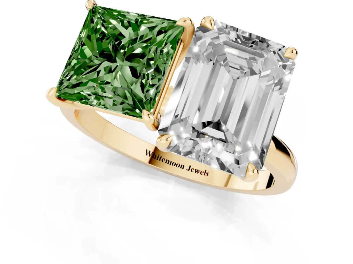 Fancy Green Princess Cut and Emerald Cut Toi Moi Ring with Prong Setting Yellow gold