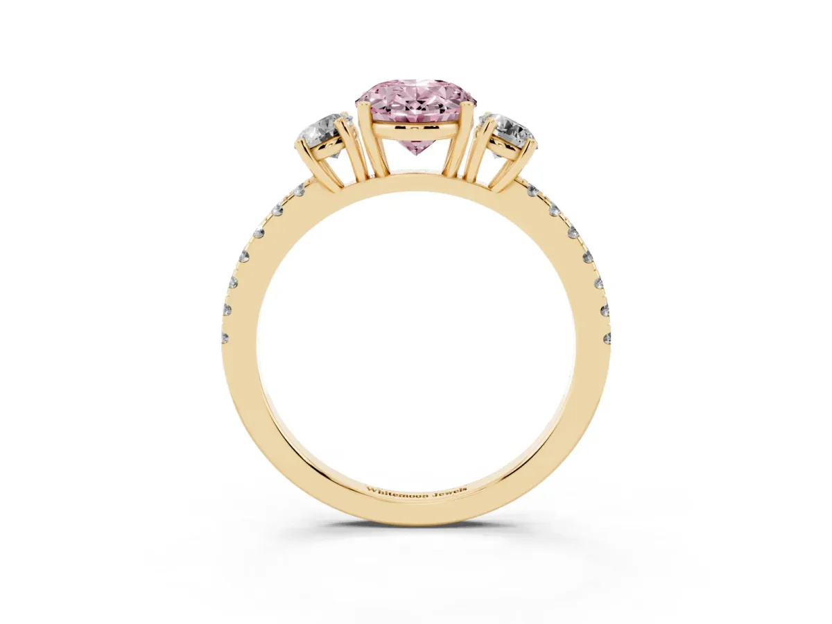 Fancy Pink Three-Stone Oval Cut Cut Diamond Pavé Band with Prong Setting Yellow gold