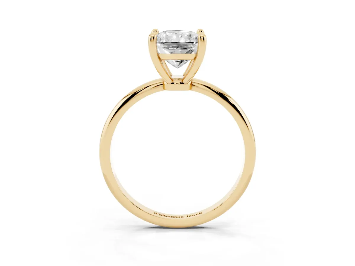 Radiant Cut Solitaire Diamond Ring with 4-Prong Setting on a Classic Band Yellow gold