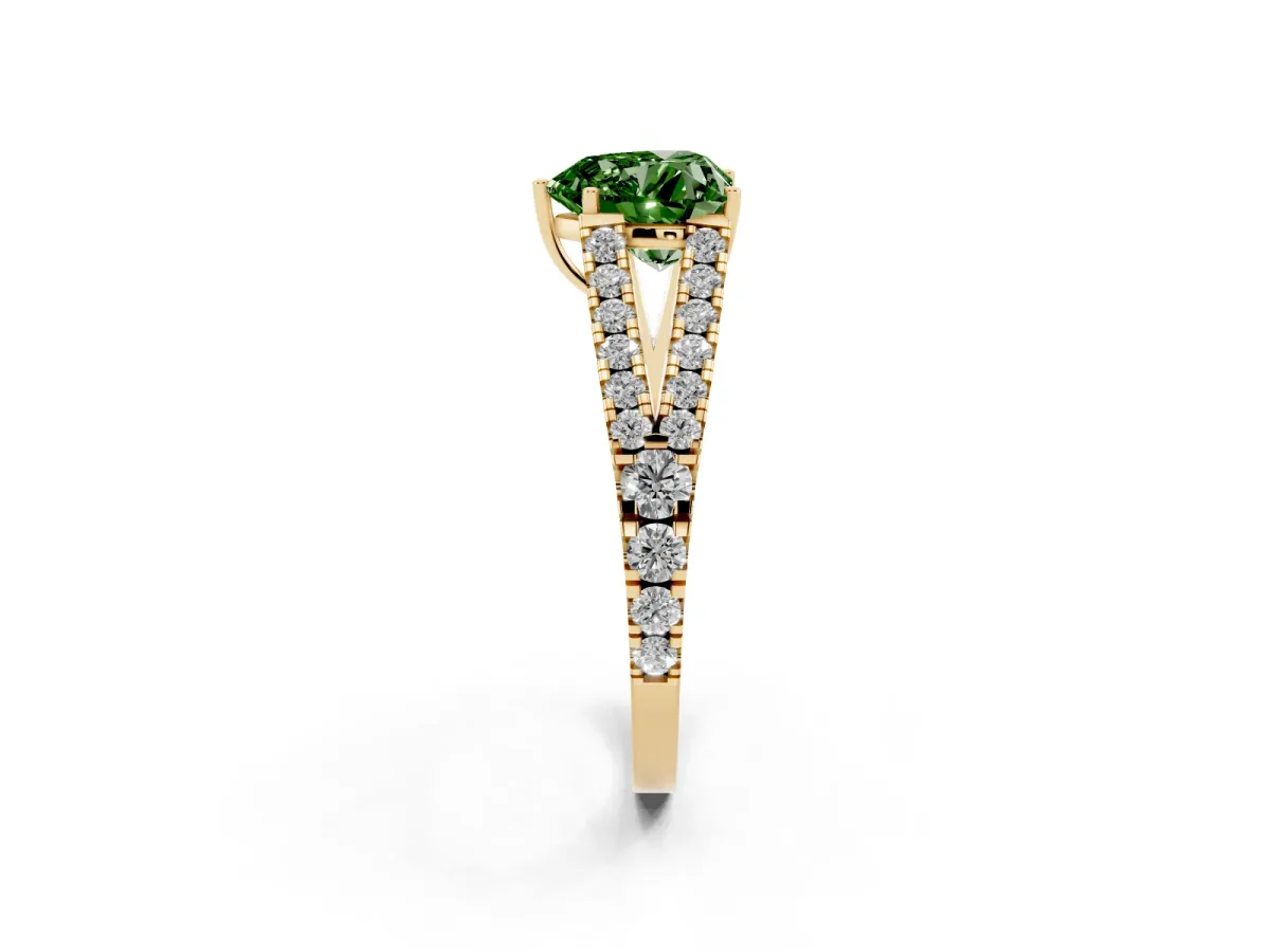 Fancy Green Heart Cut Diamond Split Shank Pavé Engagement Ring with Four-Prong Setting Yellow gold
