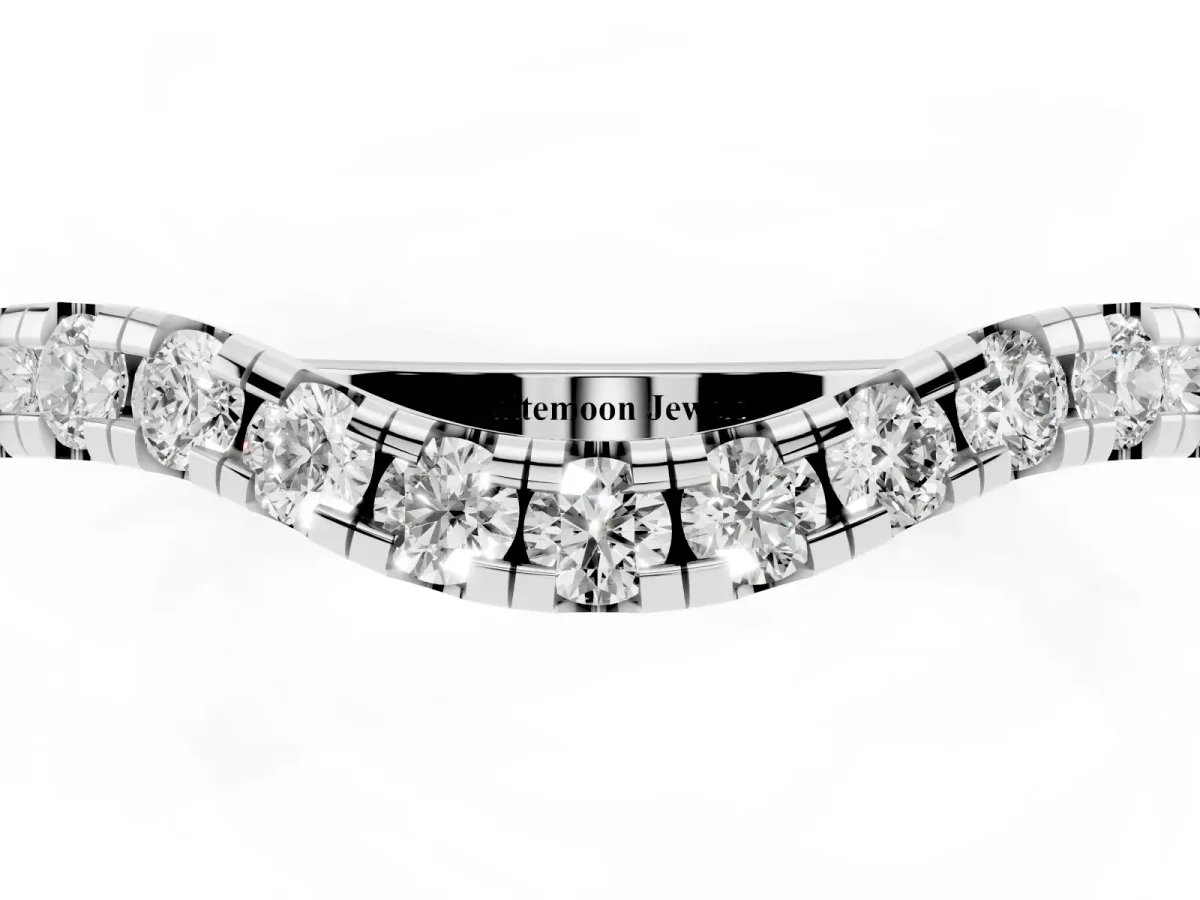 Round Diamond Curved Pavé Wedding Band Platinum