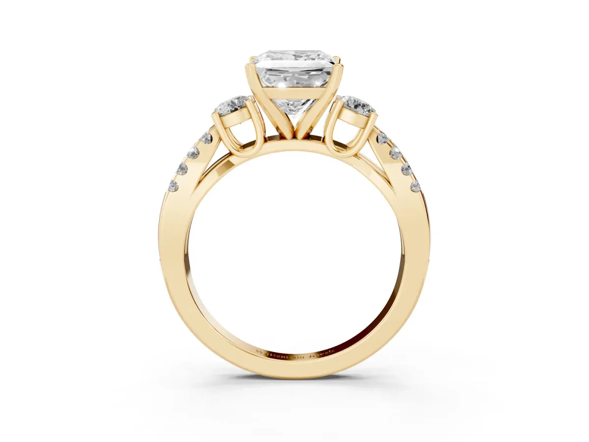 Princess Cut Diamond Three-Stone Ring with Pavé Split Shank and Four-Prong Setting Yellow gold