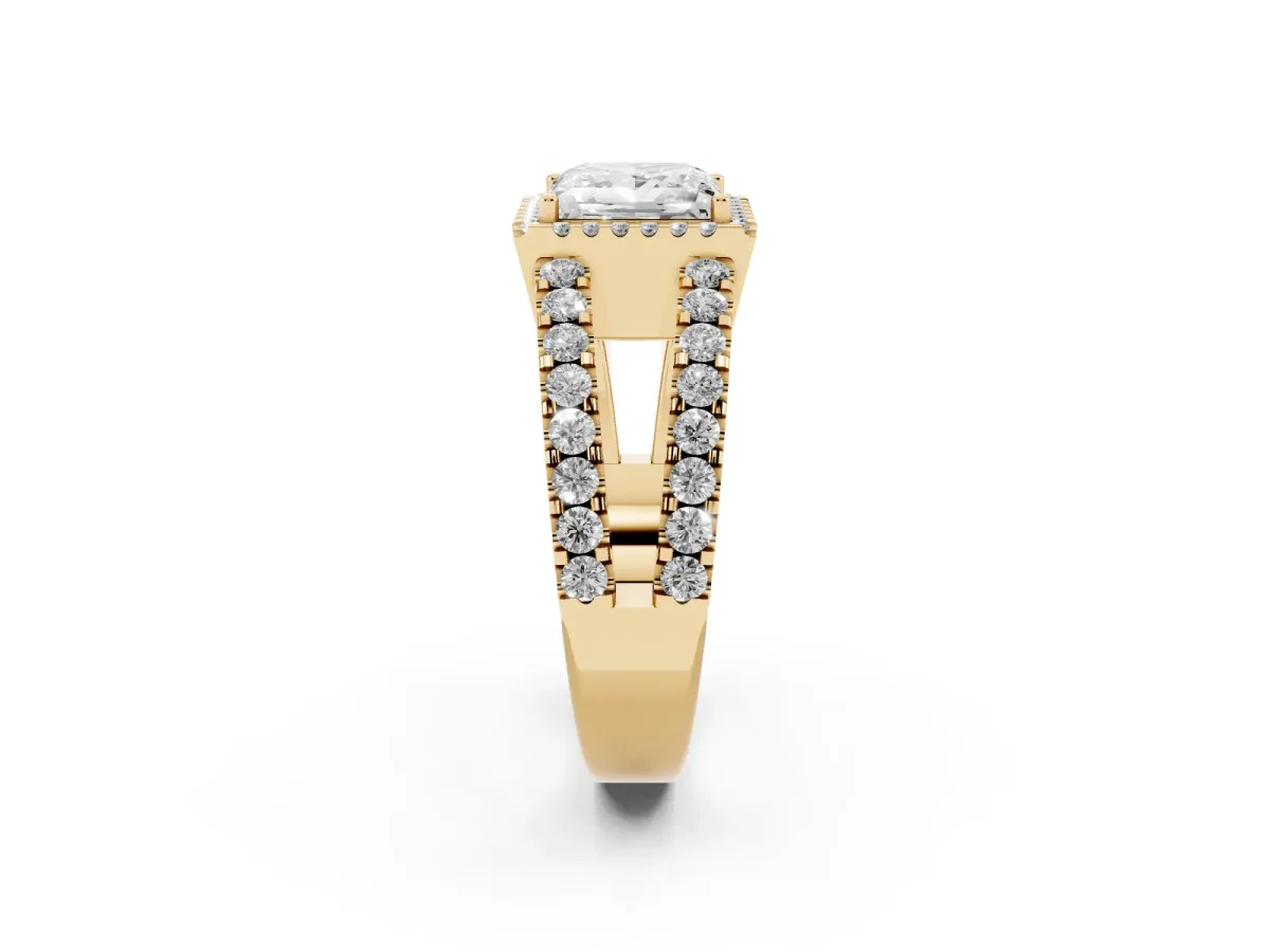 Princess Cut Cut Halo Split Shank Diamond Ring with Four-Prong Setting Yellow gold