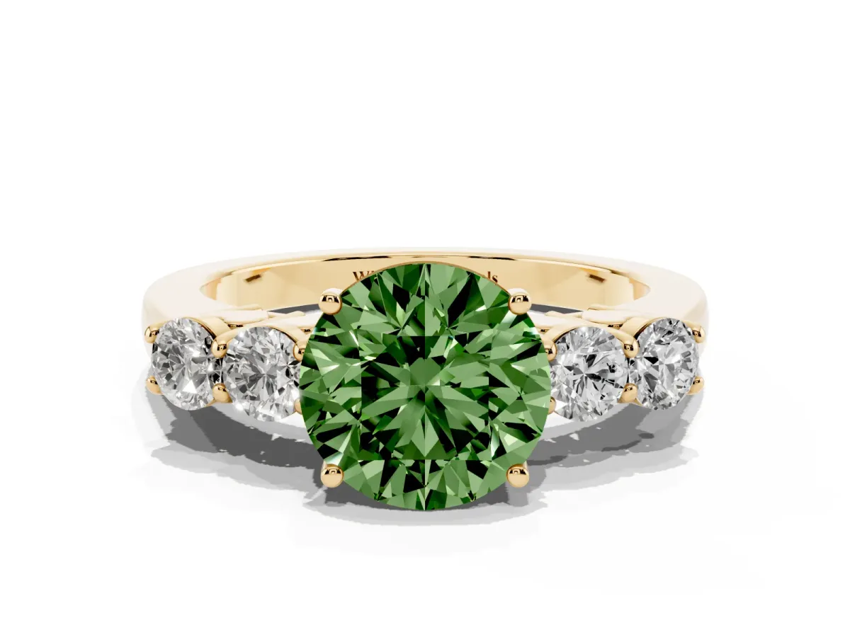 Fancy Green Round Cut Cut Diamond Five-Stone Prong Set White Gold Ring Yellow gold