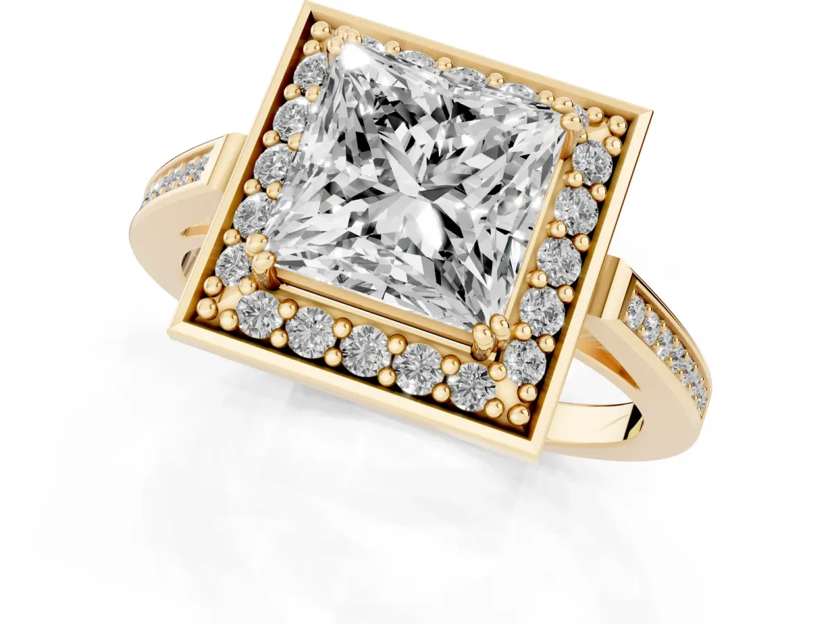 Princess Cut Diamond Halo Ring with Split Shank and Four-Prong Setting Yellow gold