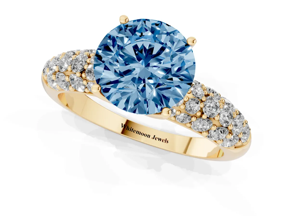 Fancy Blue Round Cut Diamond Pavé Band Solitaire Ring with Four-Prong Setting Yellow gold