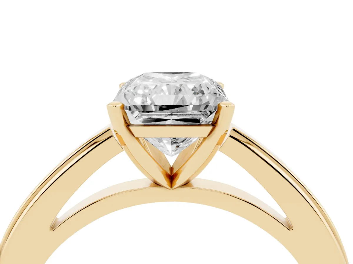 Radiant Cut Solitaire Diamond Ring with Four-Prong Setting and Classic Band Yellow gold