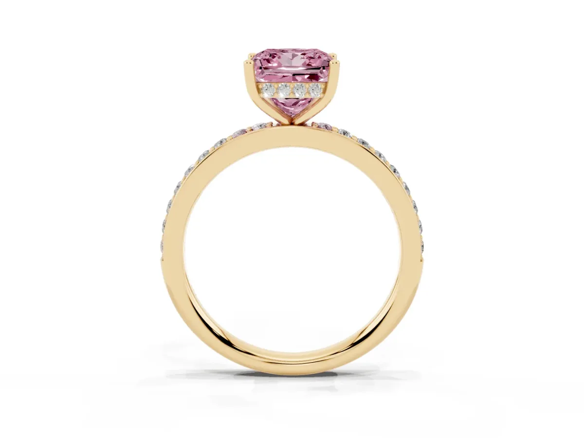 Fancy Pink Princess Cut Cut Diamond Pavé Band Ring with Four-Prong Setting Yellow gold
