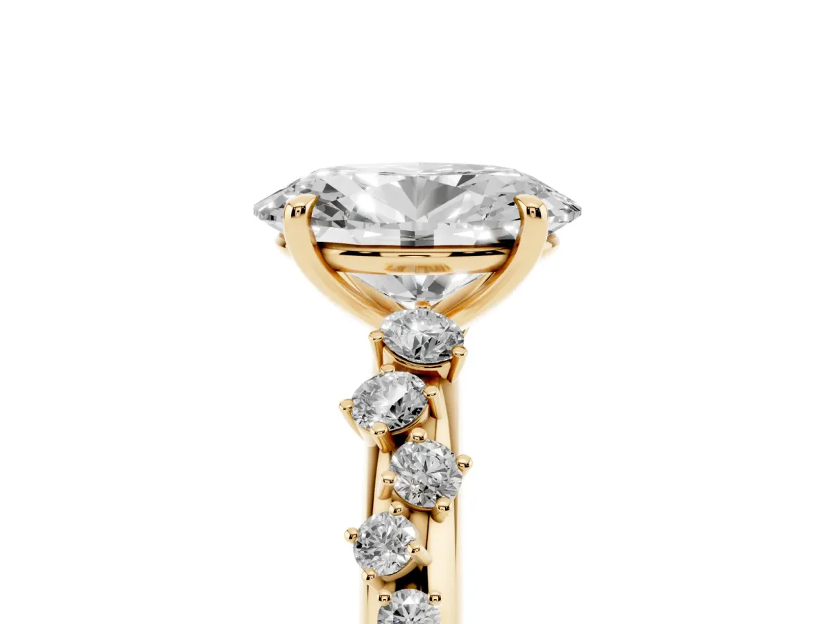 Oval Cut Diamond Cluster Prong-Set Solitaire Ring Yellow gold