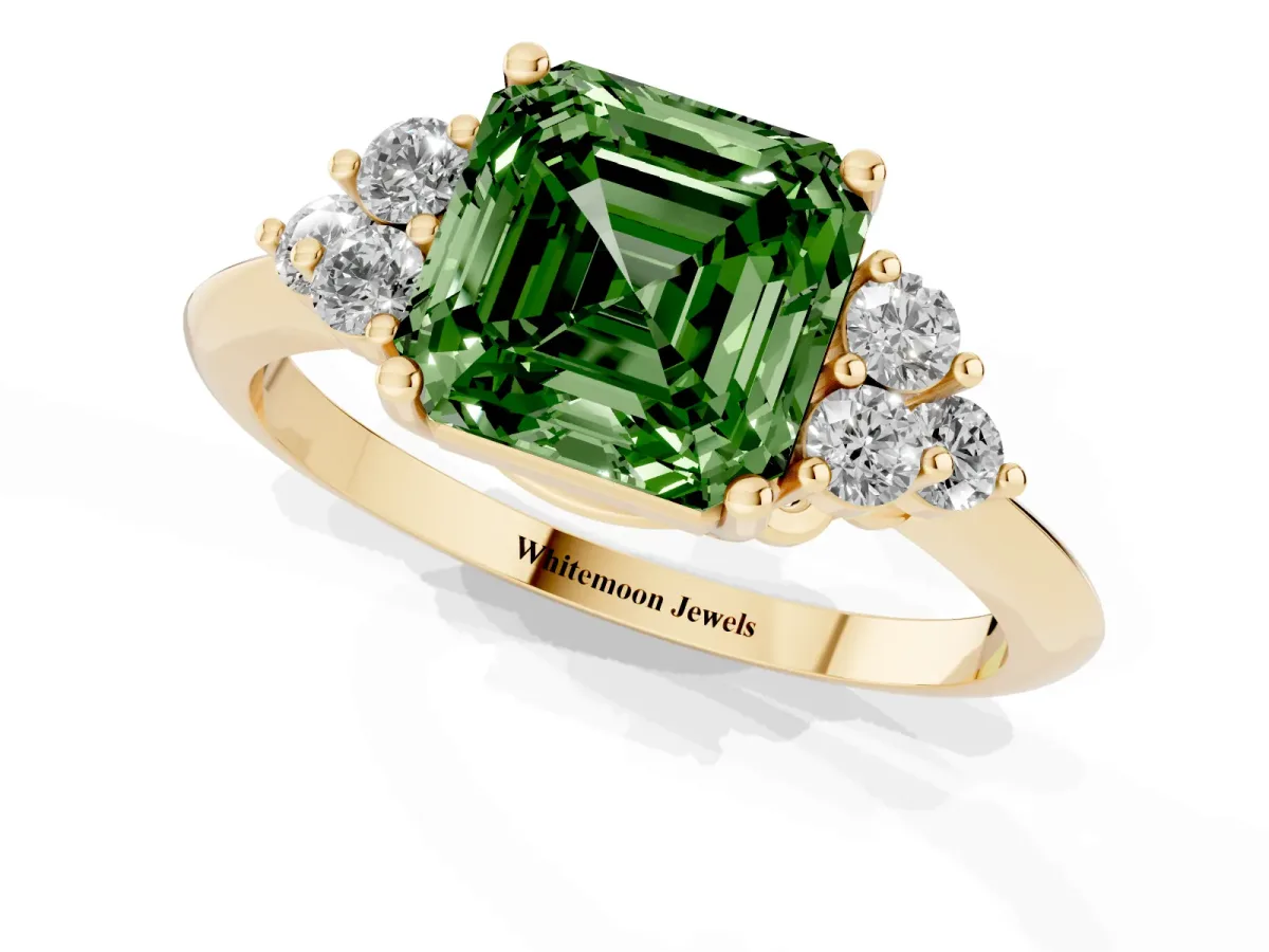 Fancy Green Asscher Cut Cut Diamond Cluster Ring with Solitaire Band and Four-Prong Setting Yellow gold
