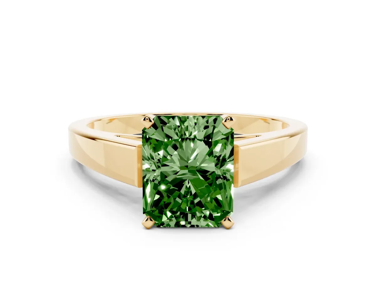 Fancy Green Radiant Cut Solitaire Engagement Ring with Four-Prong Setting and Tapered Band Yellow gold