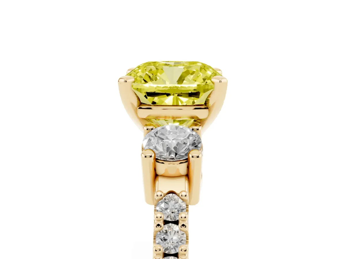 Fancy Yellow Cushion Cut Three-Stone Diamond Pavé Band with Prong Setting Yellow gold