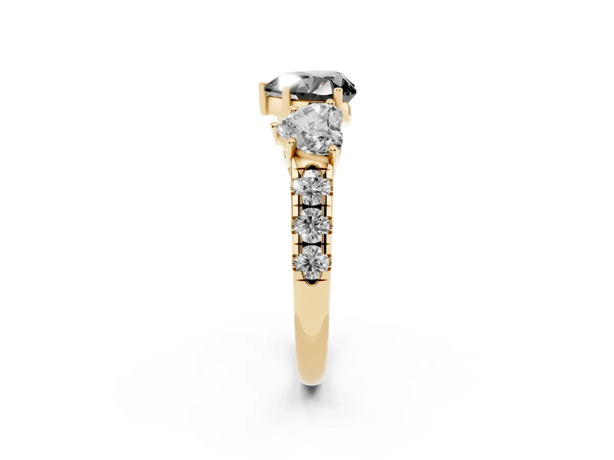 Fancy Black Three-Stone Heart Cut Diamond Pavé Band with Prong Setting Yellow gold