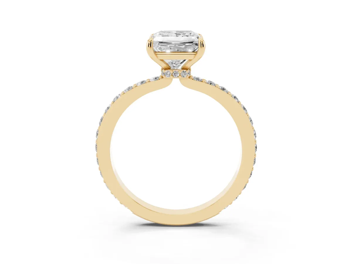 Princess Cut Diamond Solitaire Engagement Ring with Pavé Band and Four-Prong Setting Yellow gold