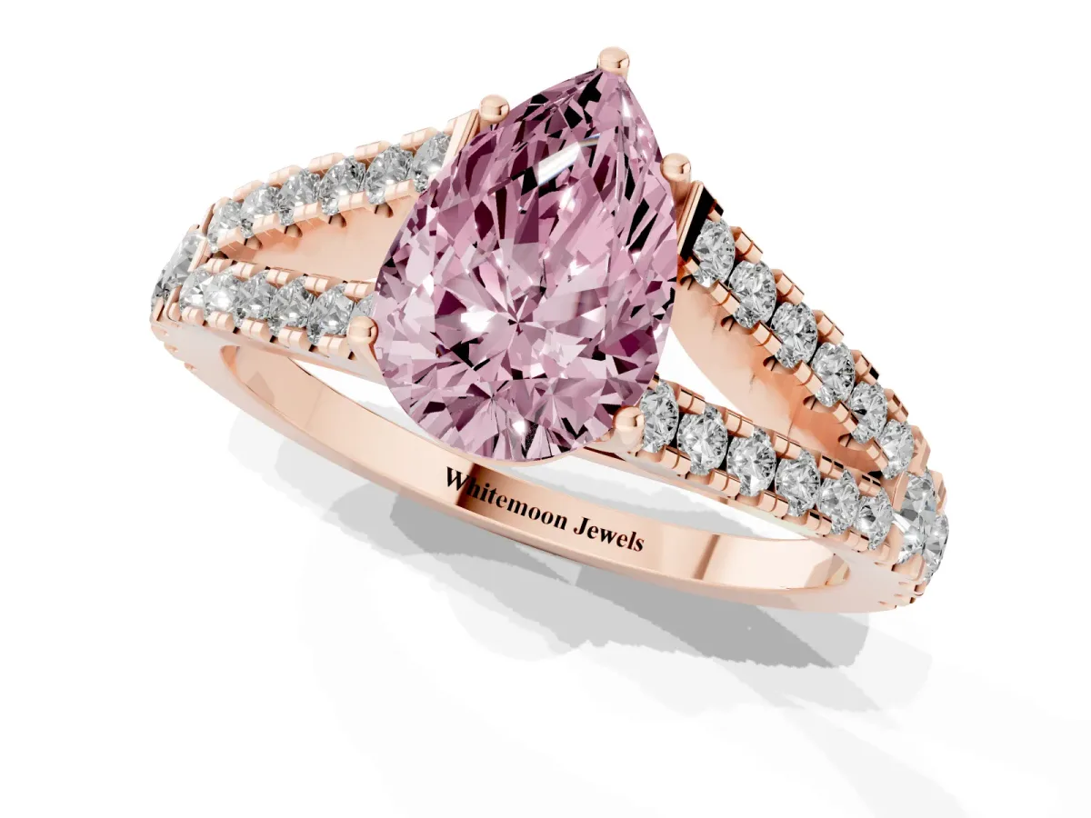 Fancy Pink Pear Cut Diamond Split Shank Pavé Engagement Ring with Four-Prong Setting Rose gold