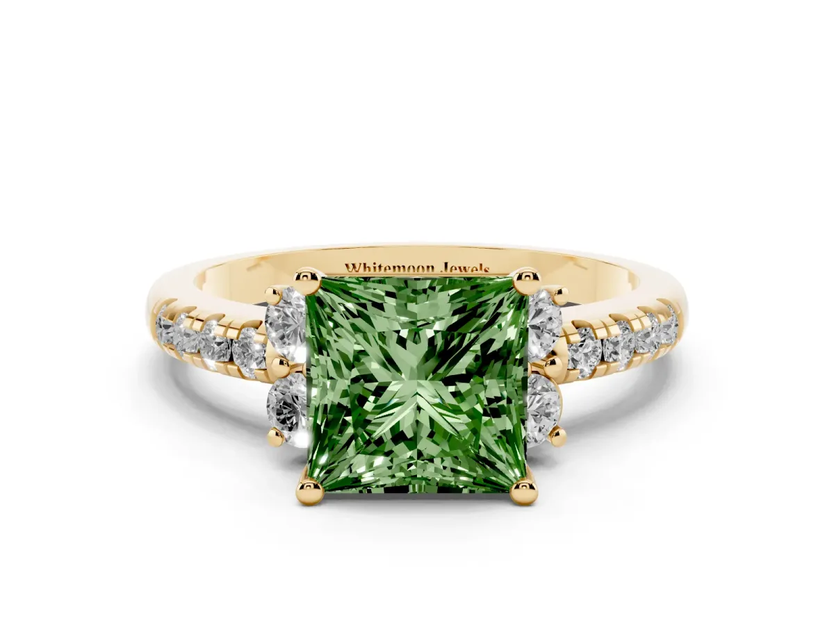 Fancy Green Princess Cut Diamond Three-Stone Pave Band with Four-Prong Setting Yellow gold