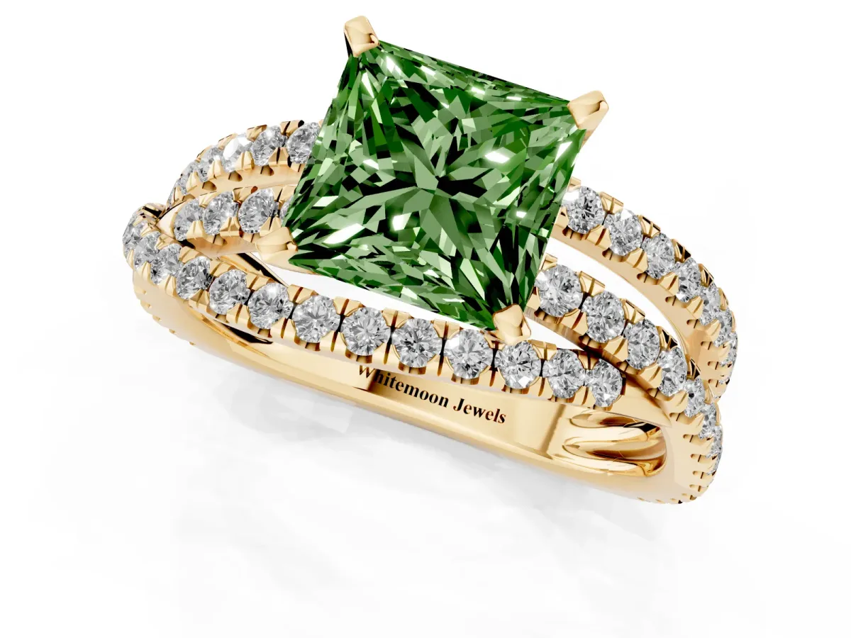Fancy Green Princess Cut Solitaire Twist Band with Pavé Setting and Four-Prong Setting Yellow gold