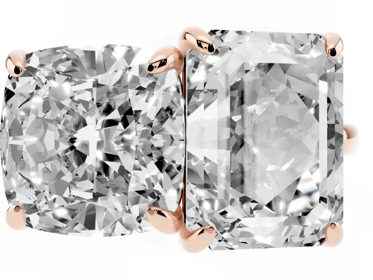 Cushion and Emerald Toi Moi Ring with Prong Setting and Plain Band Rose gold