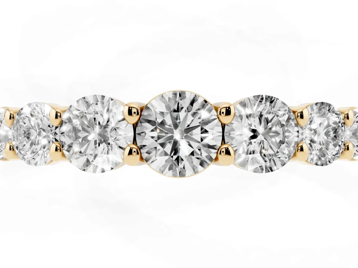 Round Diamond Prong-Set Half-Eternity Band Yellow gold