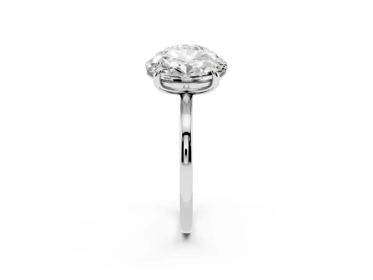 Round and Oval Toi Moi Ring with Prong Setting and Plain Band White gold
