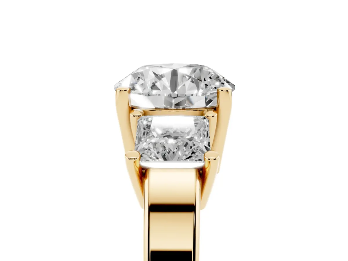 Three-Stone Round Cut Cut Solitaire Ring with Prong Setting Yellow gold